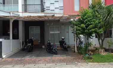 dijual rumah golf lake residence