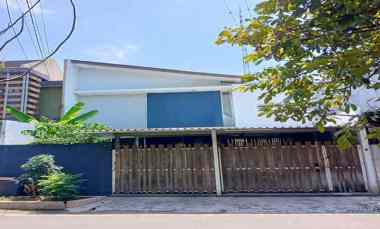 Rumah Dijual di Golf Raya