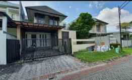 dijual rumah graha famili