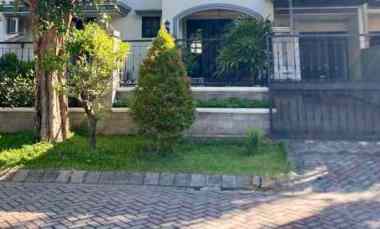 Dijual Rumah Graha Famili Tropical Minimalis Mewah Terawat dan sudah S