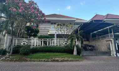 dijual rumah graha famili