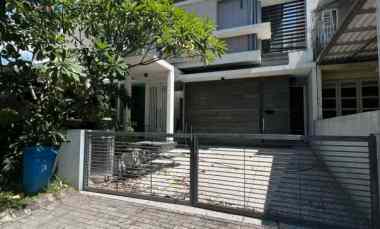 Rumah Dijual di Graha Famili