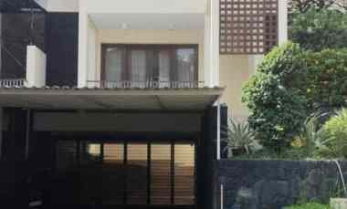 Rumah Dijual di Graha Famili Blok Yy