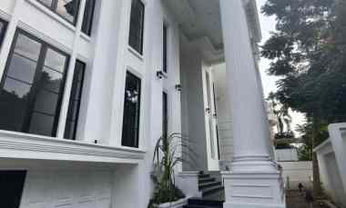 Jual Rumah Baru Sangat Mewah di Perum Graha Family Surabaya