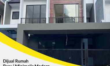 dijual rumah graha family wiyung