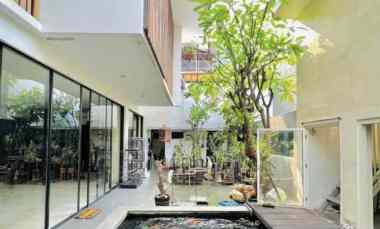 dijual rumah graha natura