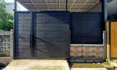 Rumah Graha Sukolilo Regency Siap Huni Carport 1 Row 3 Mobil