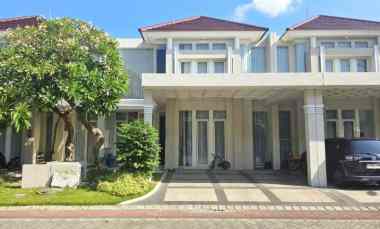 dijual rumah grand pakuwon