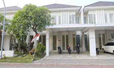 Jual Rumah Daerah Grand Pakuwon di South Victoria Surabaya