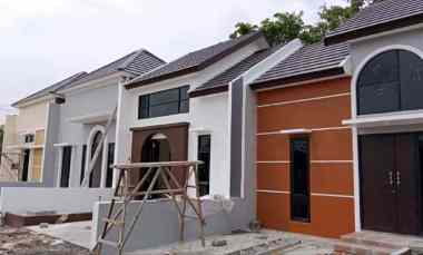 dijual rumah grand sedati regency