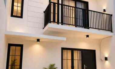 Rumah Full Furnished Mewah 1M-an Green Mansion Regency Surabaya Barat