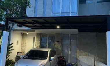 dijual rumah greenlake 2 type bluebell surabaya