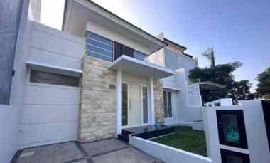 dijual rumah greenwood golf araya