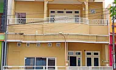 Rumah Gresik Kota Baru, 2 Lt, Sangat Luas dan Mewah di Kota Gresik