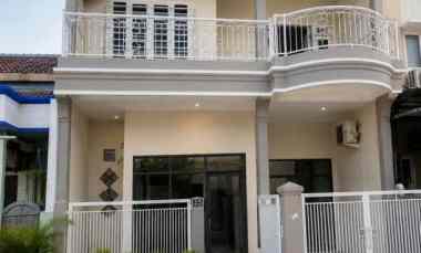 dijual rumah gresik kota baru