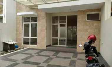 Rumah 2.Lantai Griya Galaxy dekat Raya Merr Surabaya Siap Huni