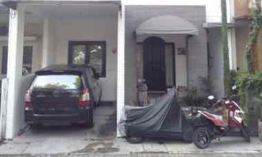 dijual rumah griya kebraon