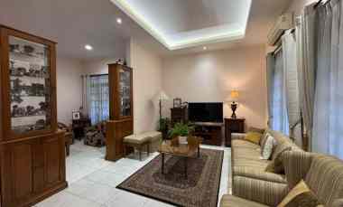 Dijual Rumah Besar Lux Fullyfurnish Asri Terawat di Griya Mas Pasteur