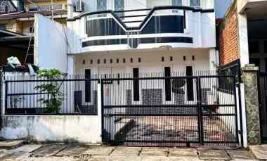 Dijual Rumah Taman Harapan Baru Bekasi Utara 2 Lantai Garasi