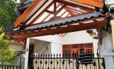 Dijual Rumah Siap Huni 2 Lantai Jalan 2 Mobil di Harapan 1 Bekasi