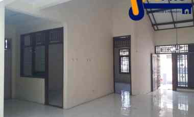 dijual rumah harapan indah