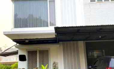 dijual rumah hook 2 5lt di kota wisata cibubur