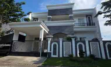 Rumah Dijual di Imperial Golf Pakuwon Indah