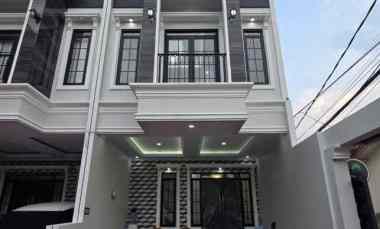 Dijual Rumah Cluster Classic Modern Rooftop di Jagakarsa