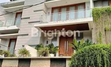 Turun Harga Rumah Mewah Megah dengan Private Pool di Jagakarsa