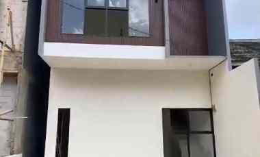 Rumah 2 Lt dekat Grand Galaxy, LRT Cikunir, Toll Jakasampurna, SMPN 29