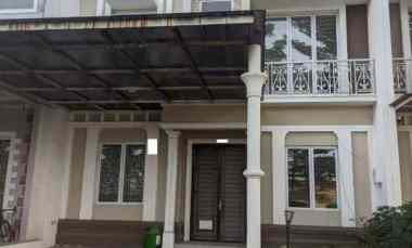 Murah Dijual/Disewa Rumah Mendekati NJOP 8x17 di South Thames JGC