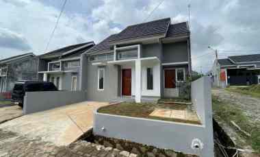 Rumah Dijual di Jalan Alternatif Kota Bukit Indah, Desa Cigelam, Purwakarta 41151