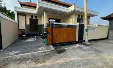 Dijual Rumah Baru Minimalis Lokasi Jalan Anggunganlukluk Sempidi