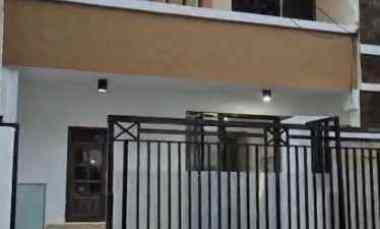 1 Milyaran Dijual Rumah Babatan Pratama Wiyung Surabaya Barat SHM