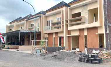 dijual rumah jalan bengawan solo lumajang