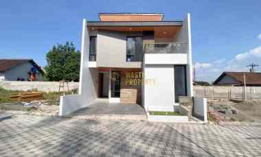 Rumah 2 Lantai dalam Perumahan One Gate dekat Kampus Uii