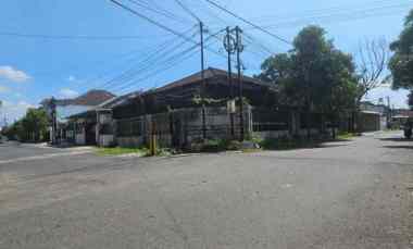 Dijual Tanah Bonus Rumah Lokasi Jalan Bunga Bunga Suhat Kota Malang