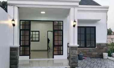 dijual rumah jalan cepit raya jatimulya