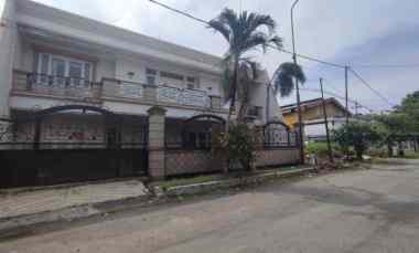 dijual rumah jalan dharmahusada indah