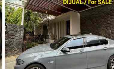 dijual rumah jalan graha famili