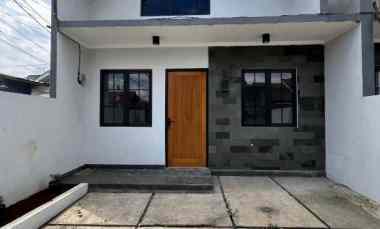 Dijual Rumah Minimalis Scandinavian dekat Pintu Tol Desari Depok