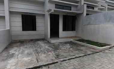 Rumah Dijual di Jalan H Thabronih, Kalimulya, Cilodong