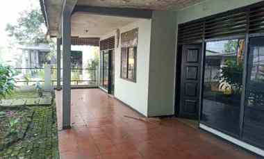 dijual rumah jalan imam bonjol