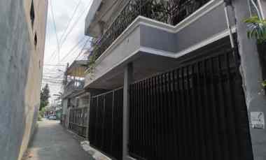 Rumah Seken 2 Lantai Ada 3 Kamar Kost Lokasi Ragunan Ps Minggu Jaksel