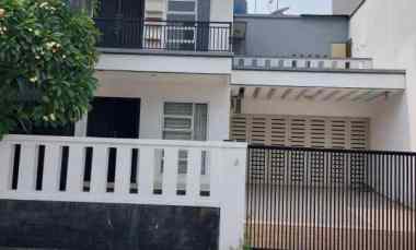 dijual rumah jalan kelapa gading