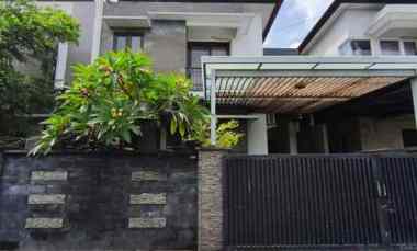 Rumah Minimalist Shm 4 Kamar Tidur Antara Renon dan Sanur - Bali