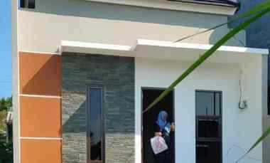 dijual rumah jalan mangunharjo ii