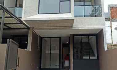 Rumah Dijual di Jalan Nangka VII