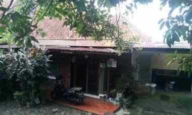 dijual rumah jalan pahlawan no 123