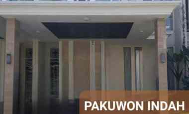 dijual rumah jalan pakuwon indah